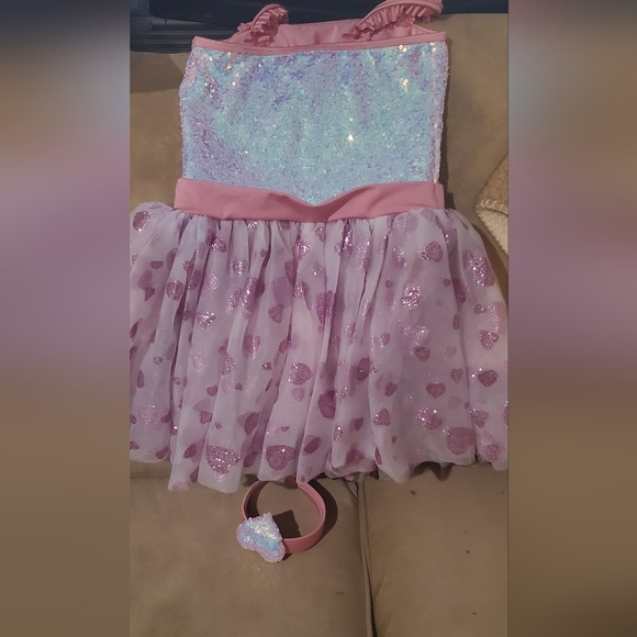 Ballarina outfit super cute, worn once, size 4 and size 6/7. MC and SC by gracie - Picture 3 of 5